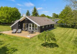 4-Sterne-Ferienhaus mit Sandkasten & Schaukel in Jegum Ferieland