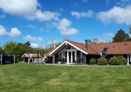 Familienfreundliches Ferienhaus für 8 Personen + 2 Hunde mit Sauna & Spa