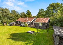 Klassisches Ferienhaus mit Kaminofen für 6 Personen + 2 Hunde