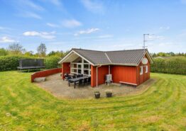 Kinderfreundliches Ferienhaus mit Schaukel & Sandkasten in Jegum Ferieland. Kat. nr.:  20370, Brombærvangen 18;