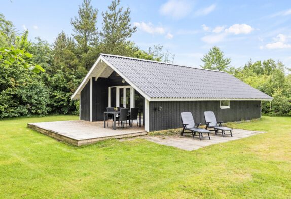 Familievenligt sommerhus til 6 personer og én hund