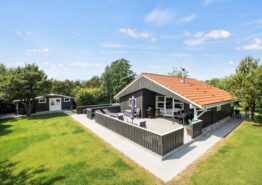 Dejligt sommerhus til 6 personer og 1 hund i familievenlige Jegum Ferieland. Kat. nr.:  20571, Blomstervangen 46;