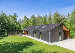 Åbent aktivitetshus til 8 personer med sauna i Jegum Ferieland. Kat. nr.:  20574, Egelunden 28;