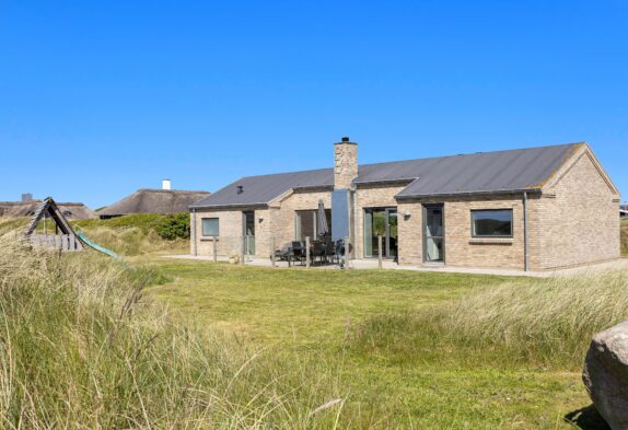 Aktivitätsferienhaus mit elektronischem Kamin und Poolbillard