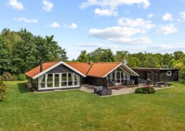 Idyllisk og hyggeligt sommerhus i Jegum Ferieland. Kat. nr.:  20675, Møllevangen 44;