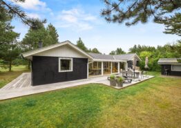 Lækkert feriehus med udestue og mindre aktivitetsrum