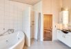 Rummeligt familievenligt hus med sauna og spa (billede 18)