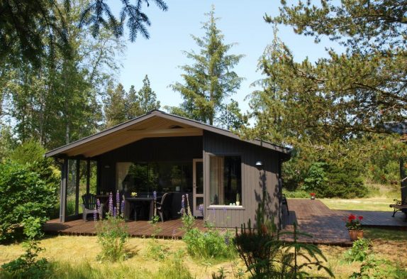 Lille og hyggeligt feriehus til 4 personer i idylliske omgivelser