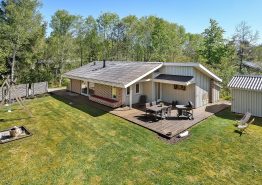 Dejligt familievenligt hus med sauna. Kat. nr.:  30099, Sdr. Skovvej 40A;