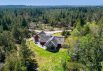 Skønt luksuriøst sommerhus med unik beliggenhed i naturen (billede 1)