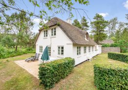 Ægte feriehusidyl direkte ved skov og lynghede