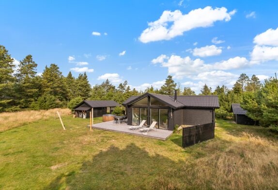 Sommerhus med vildmarksbad tæt på Houstrups skønne natur