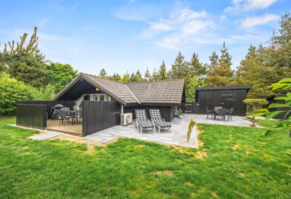 Hundevenligt sommerhus til 4 personer med grill i Houstrup