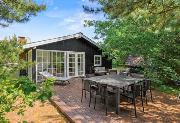 Schönes neurenoviertes Ferienhaus mit Sauna und Wintergarten