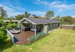 Lyst og lækkert indrettet med skønne terrasser