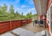 Stemningsfyldt træsommerhus med lukket terrasse (billede 20)