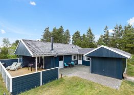 Traditionelles Ferienhaus in schöne Lage mit grosser Terrasse