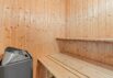 Lyst og rummeligt feriehus med sauna og spabad (billede 17)