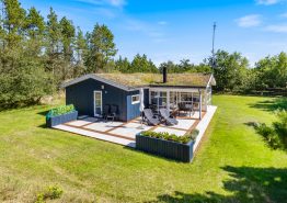 Viel Licht und Platz für 6 Personen – mit Whirlpool, Sauna und Internet