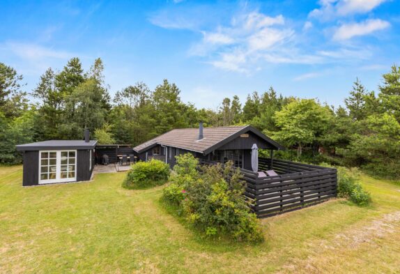 Hyggeligt sommerhus med plads til hele familien