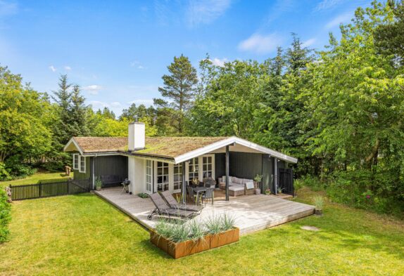 Geschmackvolles Ferienhaus mit Kamin in Houstrup