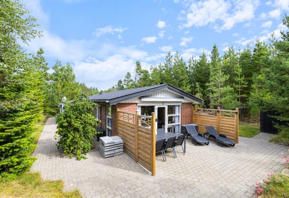 Perfekt gelegenes Ferienhaus im Houstruper Waldland