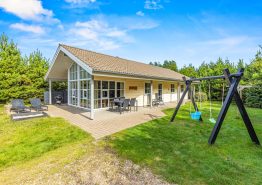 Moderne sommerhus med sauna, spabad og hunde tilladt