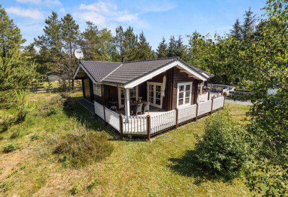 Masser af idyl i dette skønne ikke-ryger hus med spa og sauna