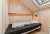 Klassisk træsommerhus med sauna og stor terrasse (billede 20)