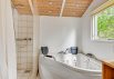 Renoveret sommerhus i Houstrup med spabad og 2 hunde tilladt (billede 17)