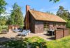 Skønt stråtækt sommerhus i Houstrup med spabad og sauna (billede 1)