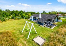 Schönes idyllisches Ferienhaus mit Sauna und Kaminofen
