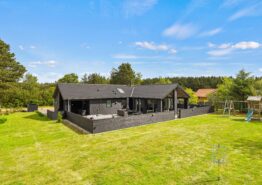 Luxuriöses Aktivitätshaus mit Sauna, Spa, Billard