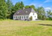 Charmerende og lyst sommerhus på stor dejlig grund i Houstrup (billede 1)