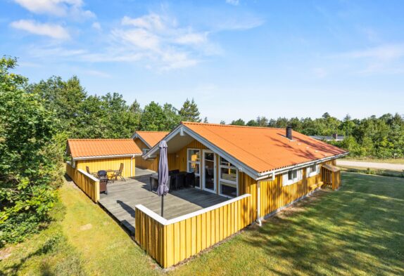 Hyggeligt sommerhus med sauna og sandkasse
