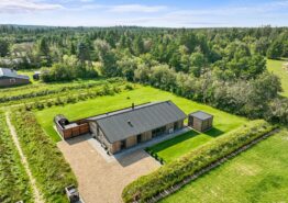 5-stjernet sommerhus med udespa og -sauna til 6 personer i Houstrup