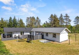 Sommerhus i Houstrup – afslapning for hele familien. Kat. nr.:  30704, Brudbjergvej 6;