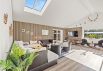 Moderne og rummeligt sommerhus i Houstrup (billede 2)