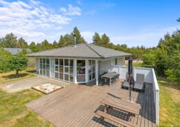 4-Sterne-Ferienhaus mit Whirlpool & Sauna in Houstrup