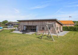 Familievenligt sommerhus med sauna og spa i Bork Havn