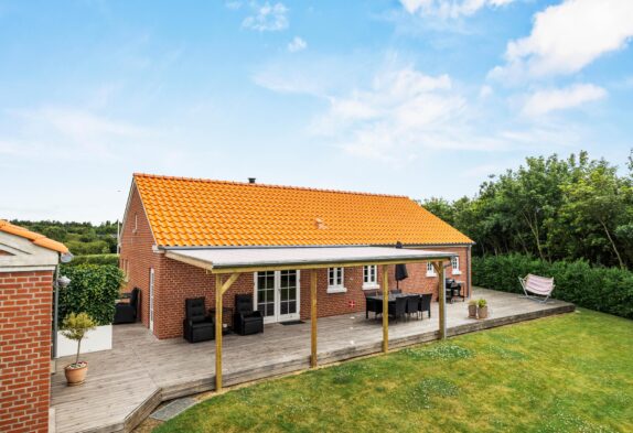 4-Sterne-Ferienhaus mit Kamin und Sauna in Bork Havn