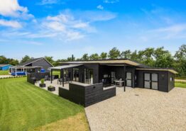 Schönes und lichtdurchflutetes Ferienhaus mit Kamin. Kat. nr.:  35194, Nordmarken 87;