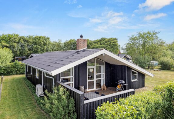 Sommerhus i Bork Havn – en dejlig by ved fjorden