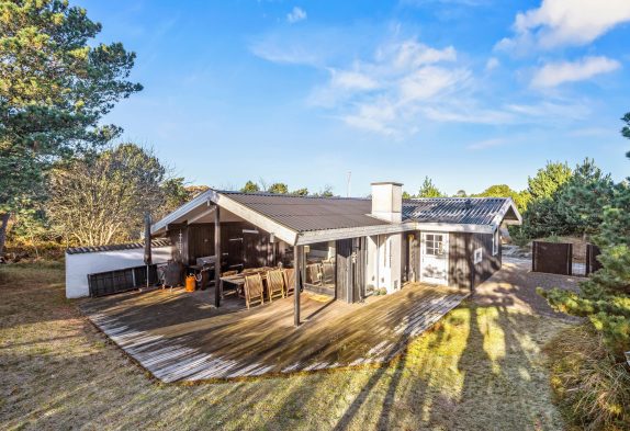 Hygge mit Kamin, Sauna und Whirlpool für die ganze Familie