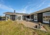 Centralbeliggende lyst sommerhus kun 200 meter fra havet (billede 52)