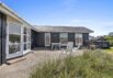 Centralbeliggende lyst sommerhus kun 200 meter fra havet (billede 34)