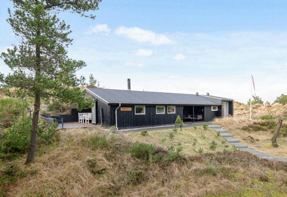 Charmantes Sommerhaus in idyllischer Lage von Henne Strand