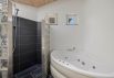 Skønt feriehus med spa, udesauna og udebruser i Henne (billede 16)