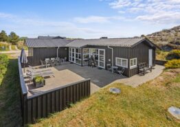 Klassisk feriehus til 8 personer med spa og sauna