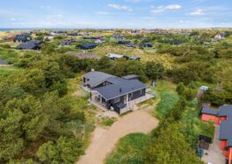 Lækkert aktivitetshus – med udespa – i skønne Henne Strand. Kat. nr.:  40773, Tyttebærvej 50;